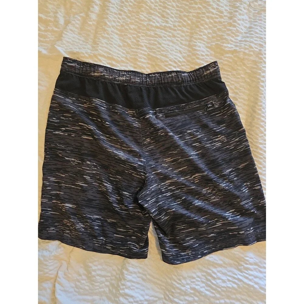 Speedo Men's Black/Gray Camo Swim/running Trunks Size L Elastic Waist.